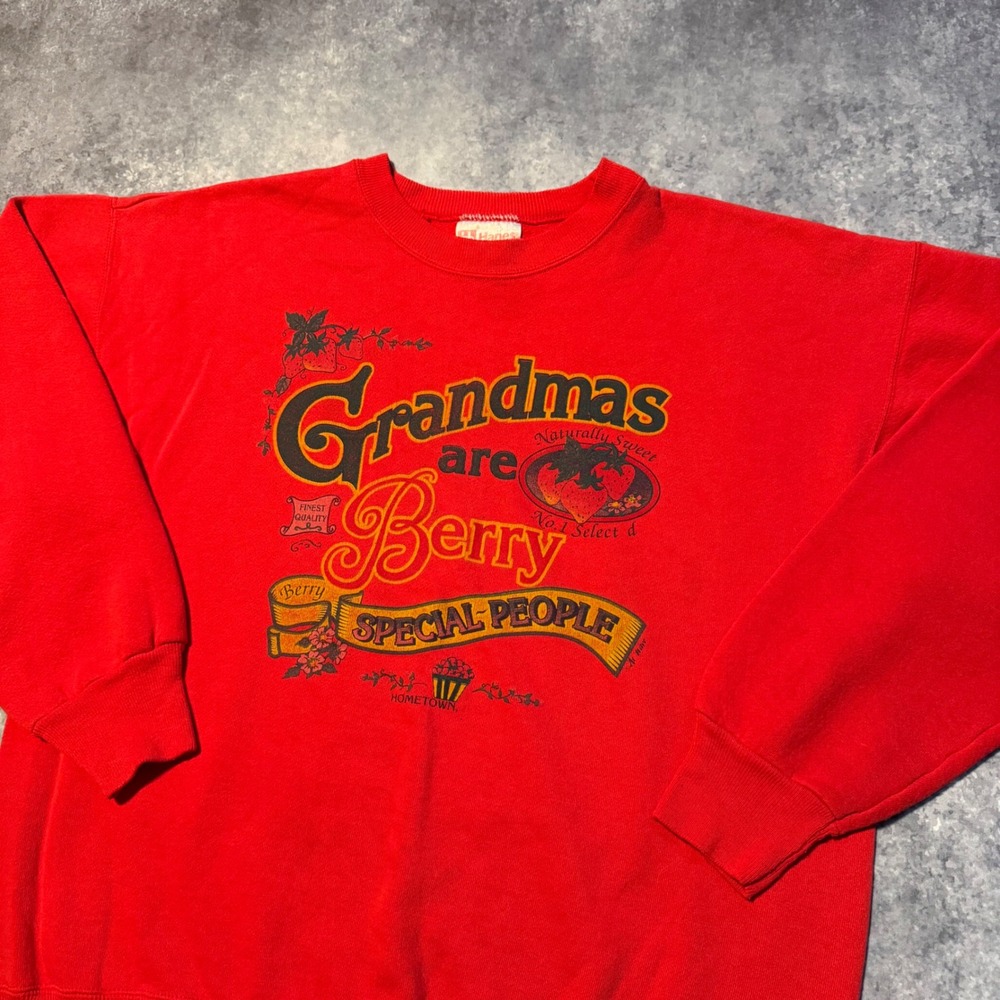 Vintage Grandmas Are Berry Special People Red Sweatshirt Women's Graphic Large‎